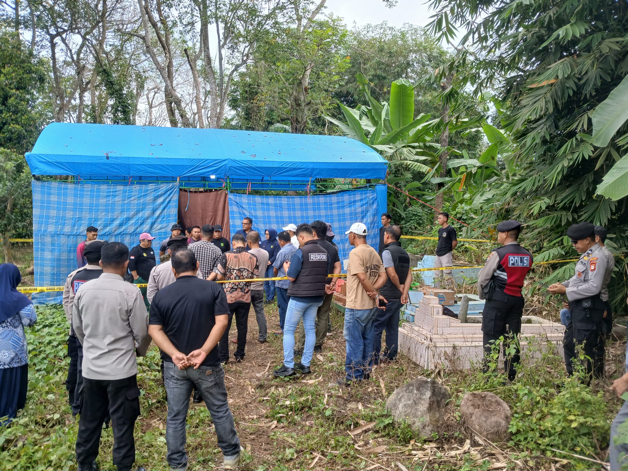 Makam Jenazah Perempuan di Bulukumba Dibongkar Polisi