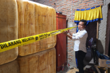 Polisi Bulukumba Temukan 1.900 Liter Solar Subsidi di Dalam Rumah Kosong di Bijawang